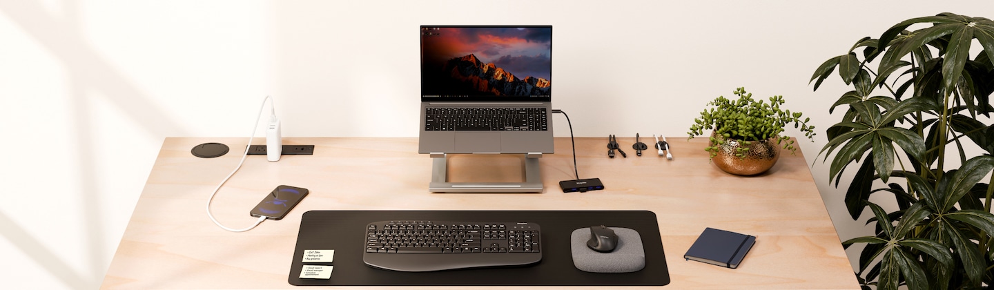 Shop Staples Tech Hotspot Banner
